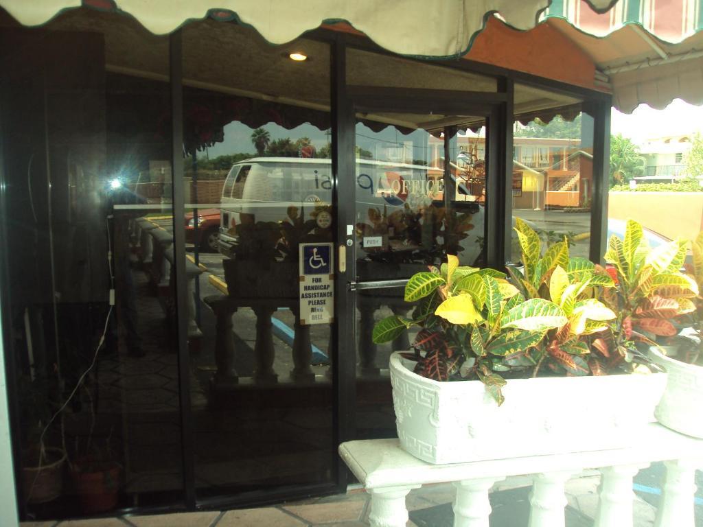 Hialeah Executive Motel Miami Springs Eksteriør bilde